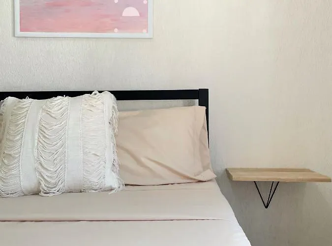 Zamna 2br W/pool & Wifi Hotel