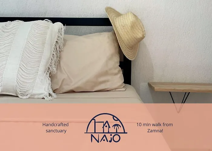 Zamna 2br W/pool & Wifi Hotel